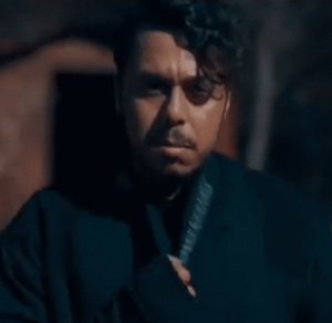 دانلود آهنگ دانوش چشمات