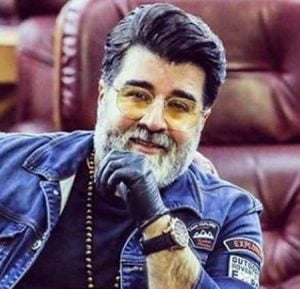 دانلود آهنگ مهدی یغمایی گرفتارم