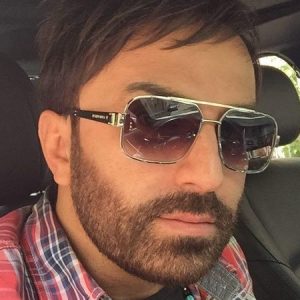 دانلود آهنگ با من بمون علی لهراسبی