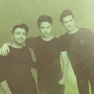 دانلود آهنگ عالم دیگه ای داره چشات امو بند