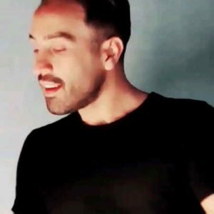 دانلود آهنگ قلب من عاشق توئه عاشق نگات احمد سلو