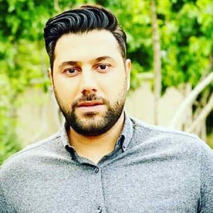دانلود آهنگ گریه نمیکنم نه اینکه سنگم احسان خواجه امیری 