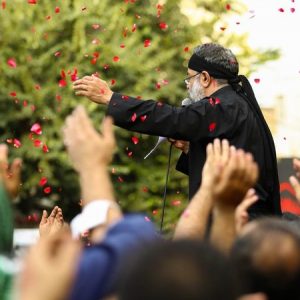 دانلود مداحی زینب من مدافع حرم باش محمود کریمی