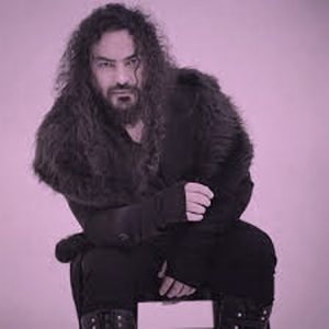 دانلود آهنگ عشقم مثل پروانه دورت میگردم بکتاش