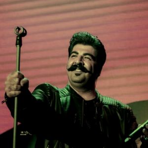دانلود آهنگ وسط این خیابونا دور از تو من جونو تنم مرد بهنام بانی دانلود آهنگ وسط این خیابونا دور از تو من جونو تنم مرد بهنام بانی