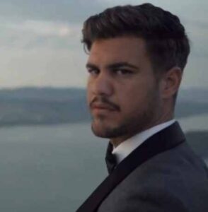 دانلود آهنگ امین شومند شب موهات