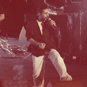 دانلود آهنگ کسری زاهدی واسه من کی مونده غیر تو دانلود آهنگ کسری زاهدی واسه من کی مونده غیر تو